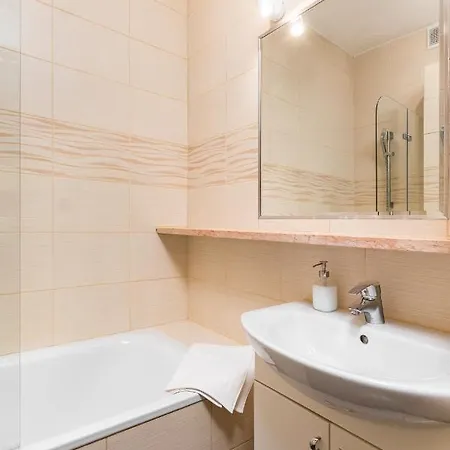 アパート Mariensztat By Your Freedom ワルシャワ