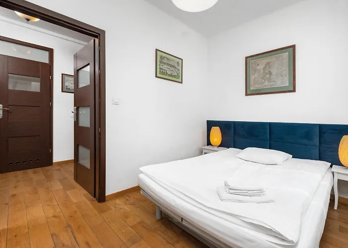 Mariensztat By Your Freedom *