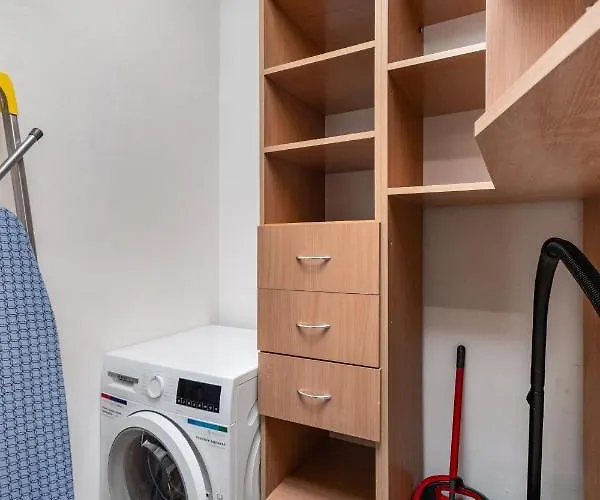 Mariensztat By Your Freedom *